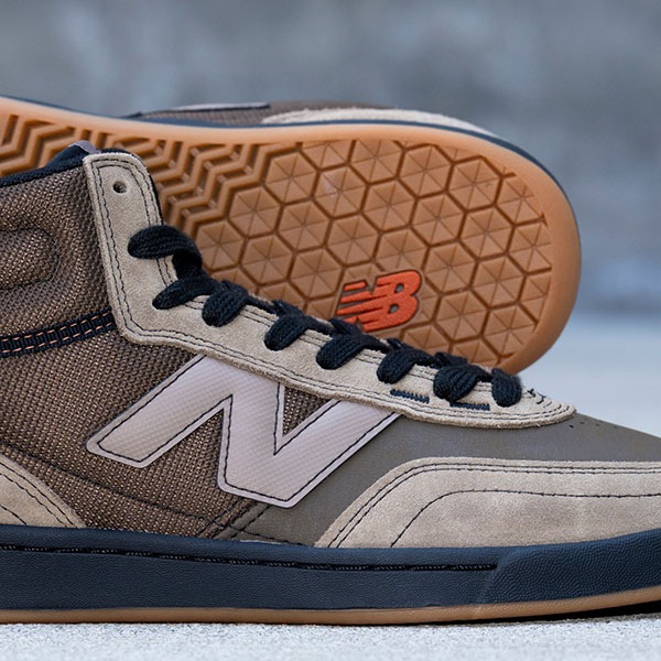NEW BALANCE NUMERIC】NM440HDB High V2 カラー：mushroom with