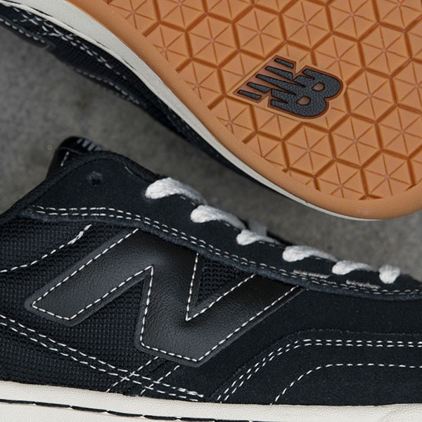 NEW BALANCE NUMERIC】NM440 V2 カラー：black with sea salt(BCO