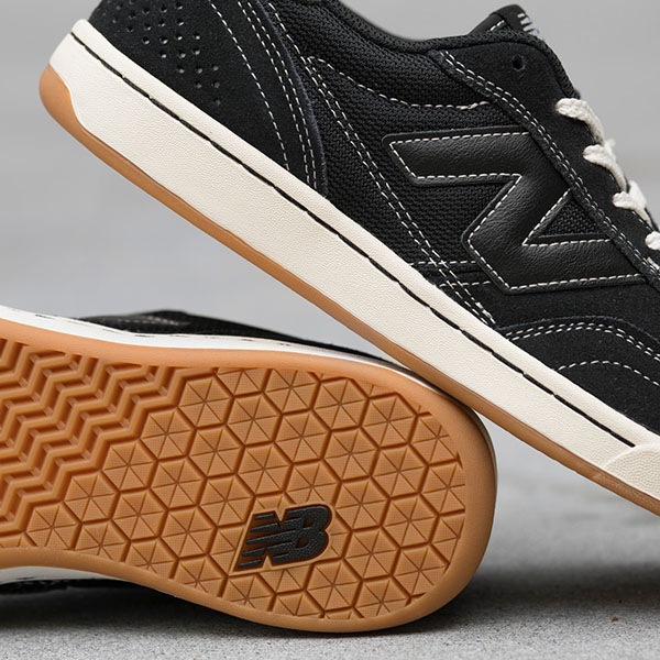 NEW BALANCE NUMERIC】NM440 V2 カラー：black with sea salt(BCO