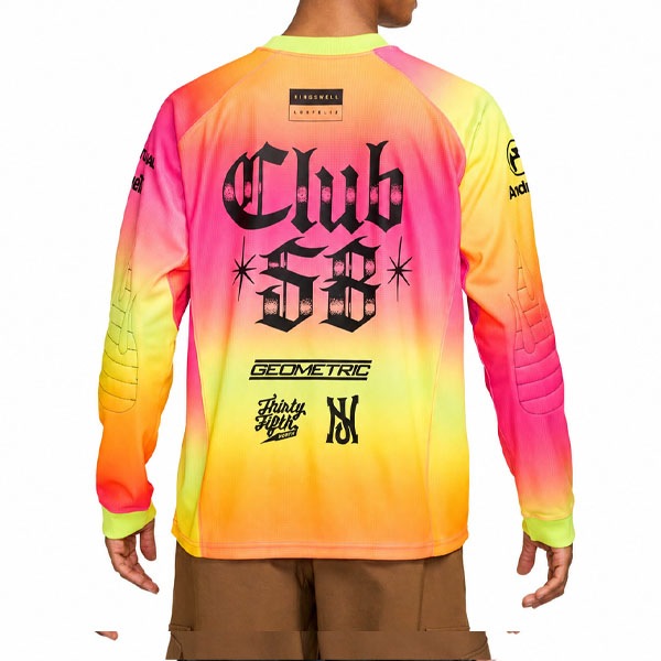 NIKE SB】NIKE SB CLEANSHT KEEPER JERSEY カラー：hyper pink IQ6595
