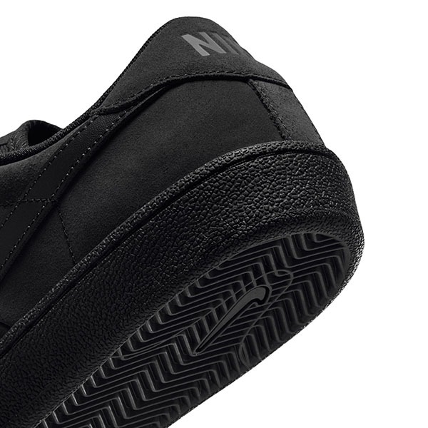 NIKE SB】ZOOM TENNIS CLASSIC カラー：black/black-black HF7386-003