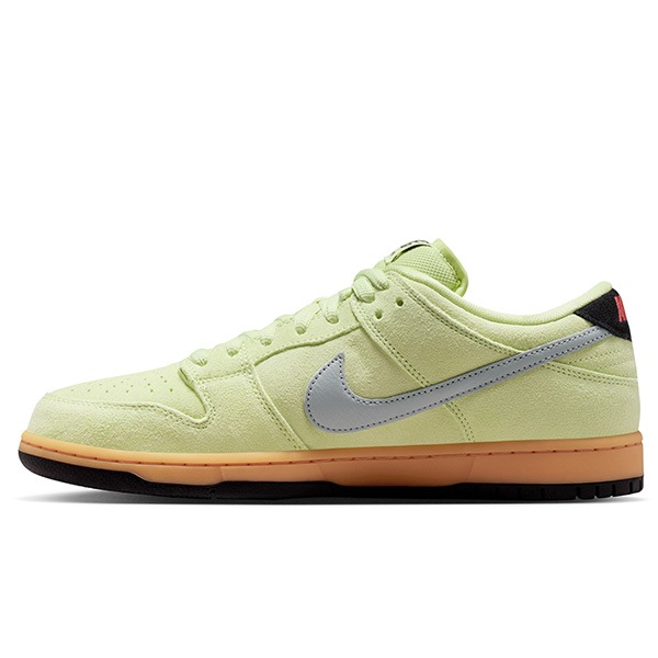 NIKE SB】DUNK LOW PRO PREMIUM カラー： lt liquid lime/wolf