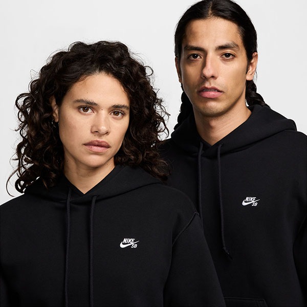 NIKE SB】ESSENTIAL PULLOVER SKATE HOODIE カラー：black/white