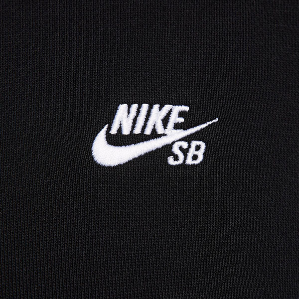 【NIKE SB】ESSENTIAL PULLOVER SKATE HOODIE カラー:black/white FV7352-010 ナイキ エスビー スウェットシャツ トレーナー クルーネック スケートボード スケボー SKATEBOARD