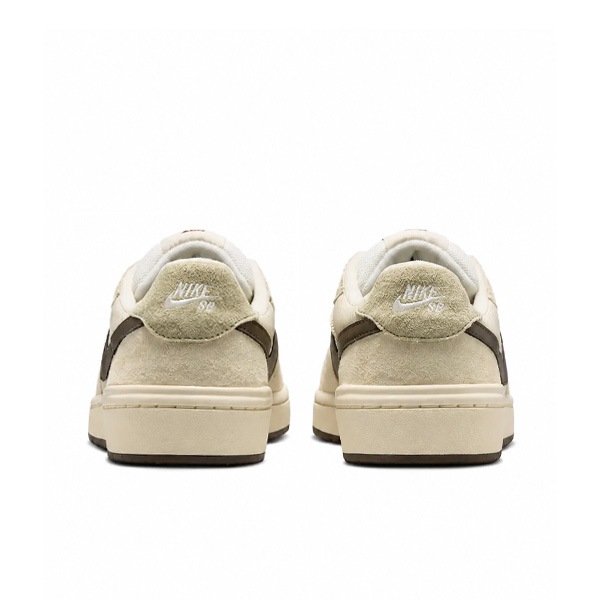 NIKE SB】CODE 58 カラー：pale ivory/dark hazel-lt khaki IB0108-101