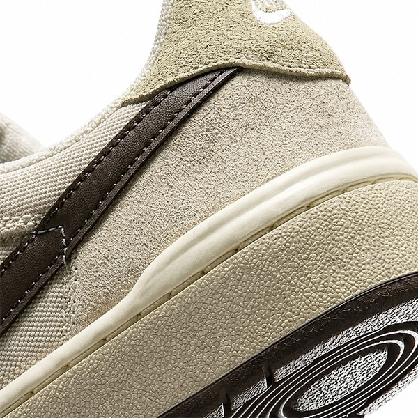 NIKE SB】CODE 58 カラー：pale ivory/dark hazel-lt khaki IB0108-101