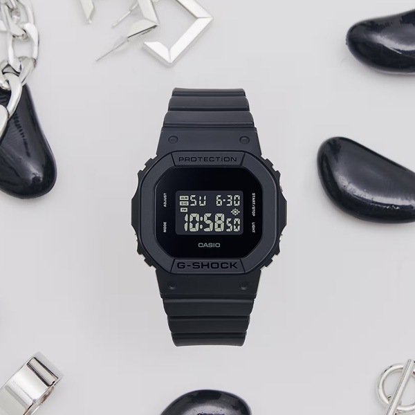 【G-SHOCK】GMD-S5610BB-1JF -WOMEN-　Gショック 時計 腕時計 スケートボード スケボー SKATEBOARD