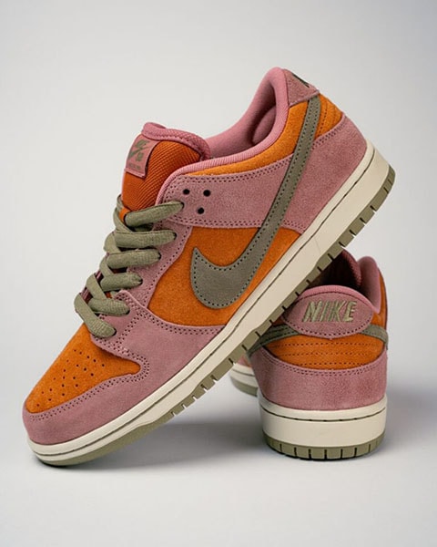 NIKE SB】DUNK LOW PRO カラー：red stardust/neutral olive