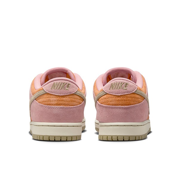 NIKE SB】DUNK LOW PRO カラー：red stardust/neutral olive