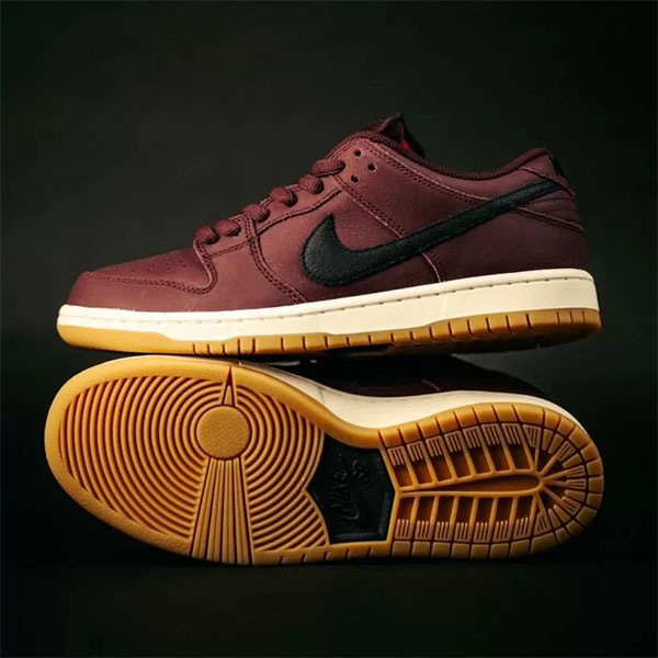 【NIKE SB】DUNK LOW PRO ISO “Orange Label” カラー：burgundy crush/black IO2304-600　ナイキ エスビー ダンク・エスビー スケートボード スケボー シューズ 靴 スニーカー SKATEBOARD SHOES