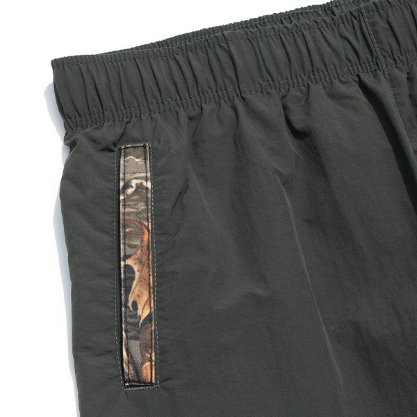 COCKROACH】G CAMO NYLON PANTS 1.5 olive コックローチパンツ