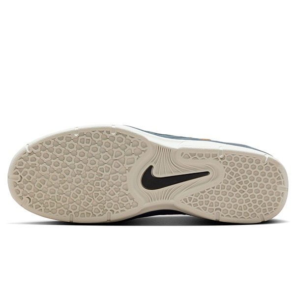 NIKE SB】VERTEBRAE カラー：wheat/light british tan/obsidian