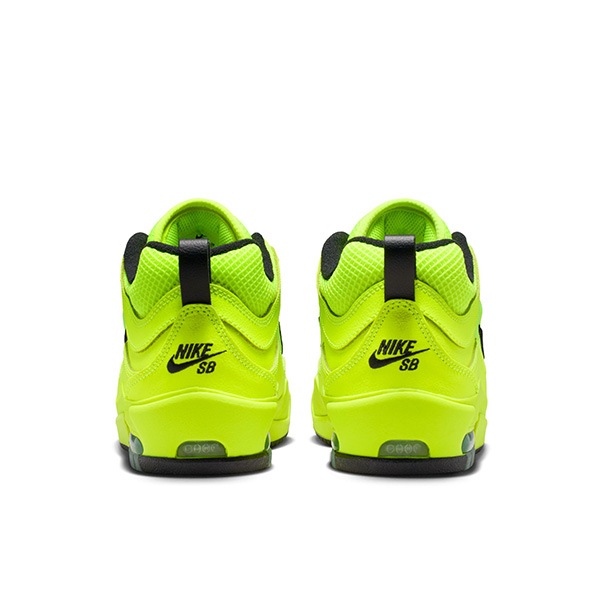 NIKE SB】 AIR MAX ISHOD PREMIUM カラー：volt/black-volt-black