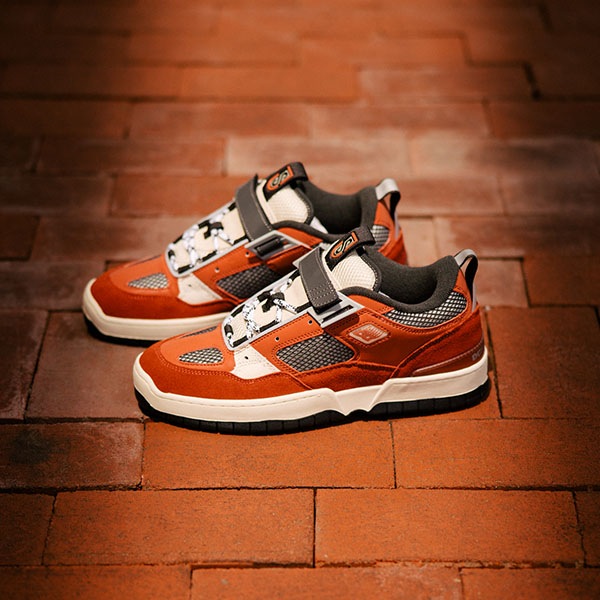 DC Shoe X BRONZE 56K】 John Shanahan JS1 カラー：210 bronze
