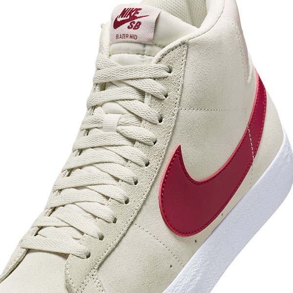NIKE SB】ZOOM BLAZER MID カラー：pale ivory/noble red-silt