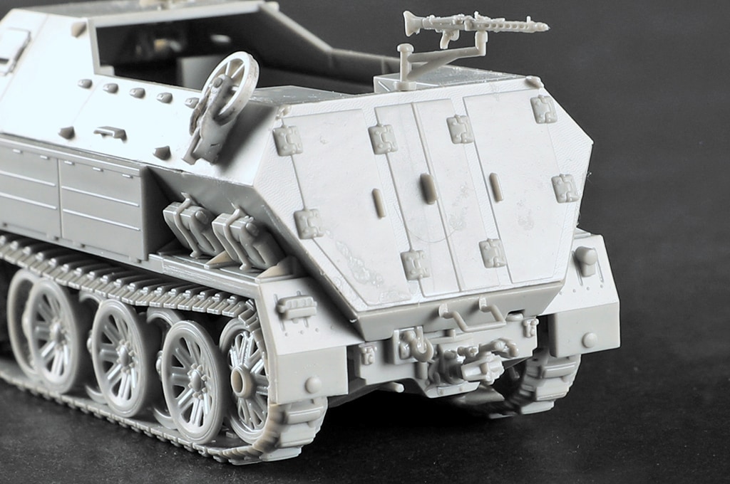 ドイツ軍 Sdkfz.8/DB10 12t 装甲兵員輸送車 ドイツ軍 Sdkfz.8/DB10 12t 装甲兵員輸送車 (プラモデル