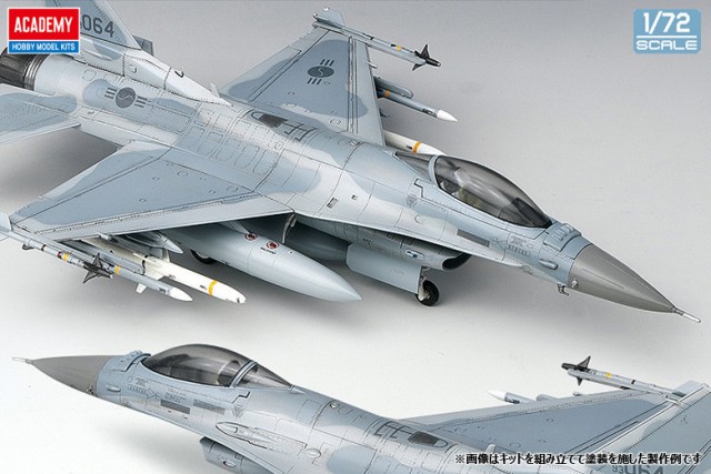 12418 1/72 KF-16C ファイティングファルコン