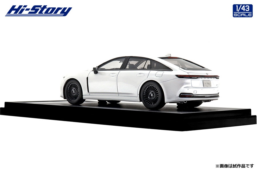 1/43 Toyota CROWN Z BLACK PACKAGE (2024) プレシャスホワイト