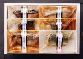 �ڳ����۴�ʪ���Ρ֤����ںڡ�