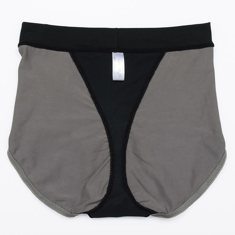 こんなにズレないサニタリーショーツ ウイング対応 S/M/L/LL/3L