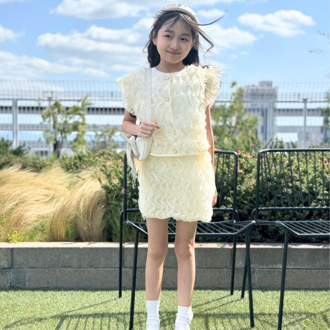 総フリルブラウス+パンツセットアップ