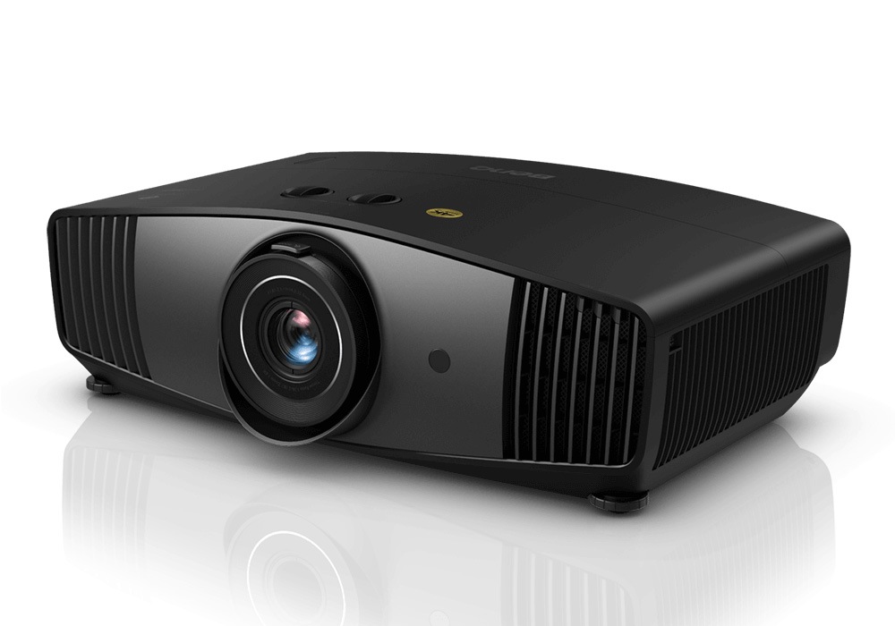 BenQ 4K DLPプロジェクター 本体　HT5550 BenQ - HT5550（4K・DLPプロジェクター）《JP》【完売