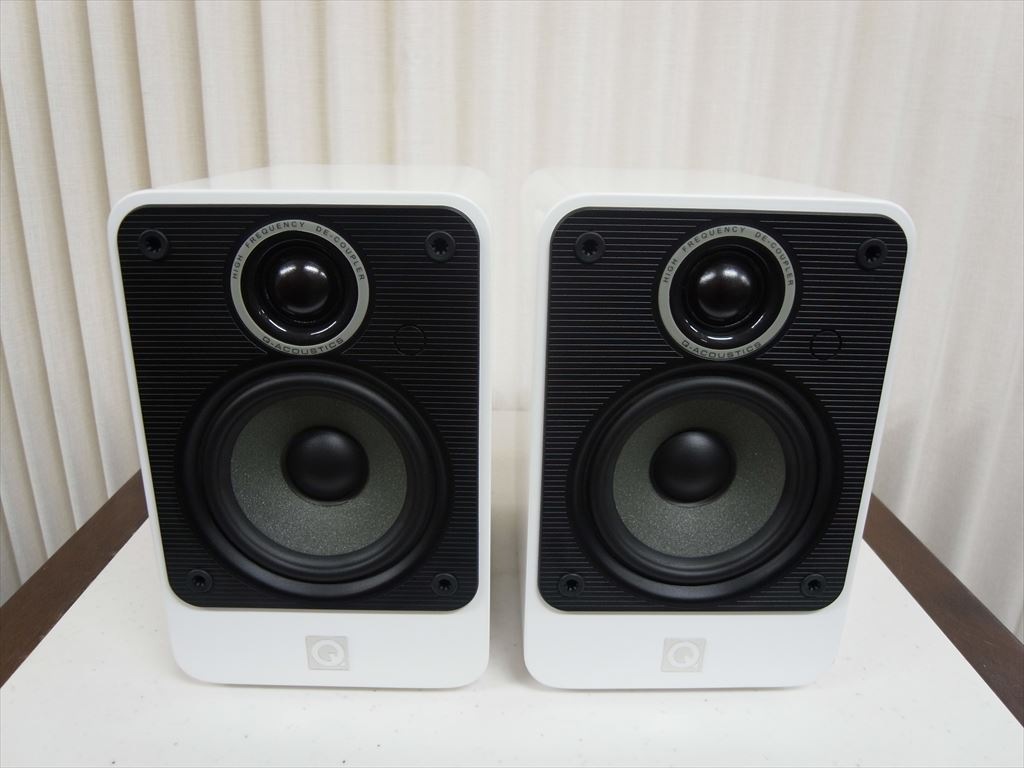 Q Acoustics - 2010i/グロス・ホワイト（ペア/ブックシェルフ型
