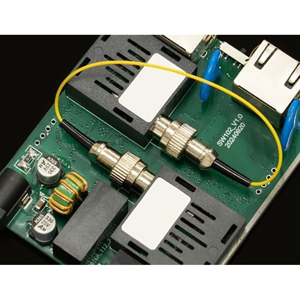 TOP WING - OPT ISO BOX（オプティカルLANアイソレーター）《JP》【1/4