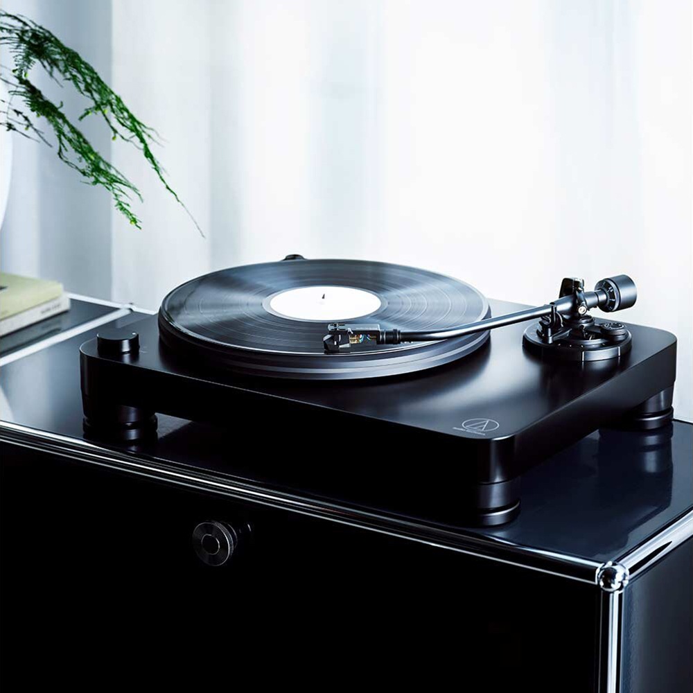 audio-technica - AT-LP7X�ʥޥ˥奢�롦�٥�ȥɥ饤�֡�������ơ��֥�ˡ�JP�աں߸�ͭ��¨Ǽ��