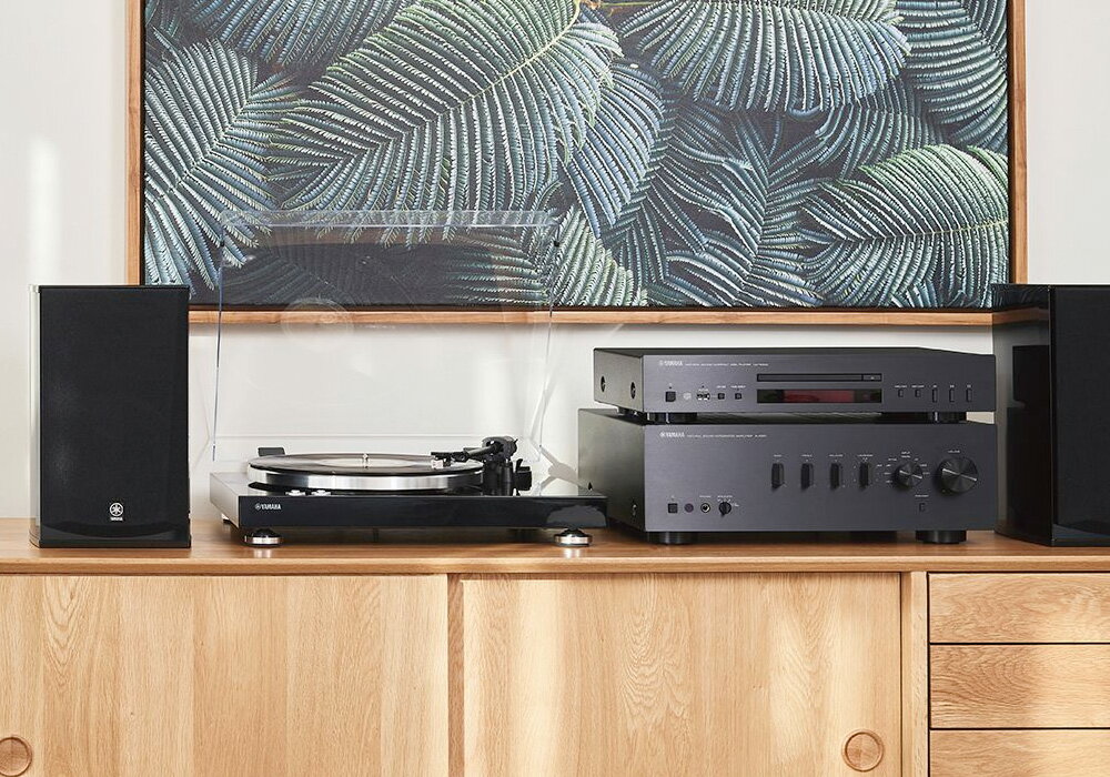 YAMAHA - TT-S303/ブラック（レコードプレーヤー）《JP》【次回2026年1