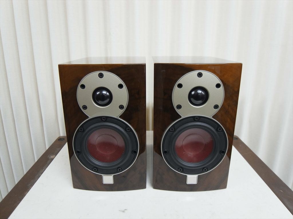 DALI - MENUET/SE ワイルド・ウォルナット（ペア）《JP-u》