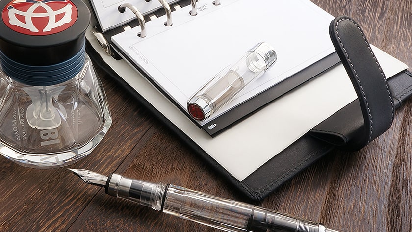 TWSBI ダイアモンド　ミニ　クリア万年筆　スタブ1.1 ツイスビー 万年筆 ダイヤモンド ミニ クリア スタブ（1.1mm