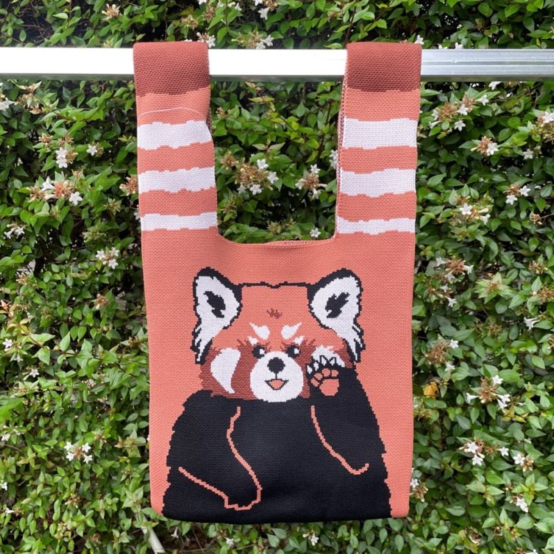 ゆうたぁくん さま専用　ethnepoch ハンドサニタイザー 10本セット 王子動物園オリジナル】ニットバッグ レッサーパンダ