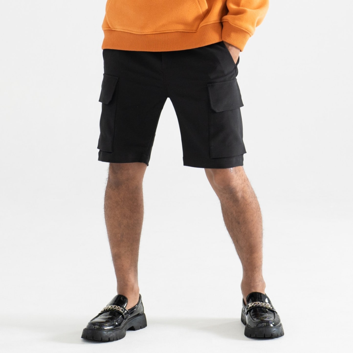 カーゴショートパンツ