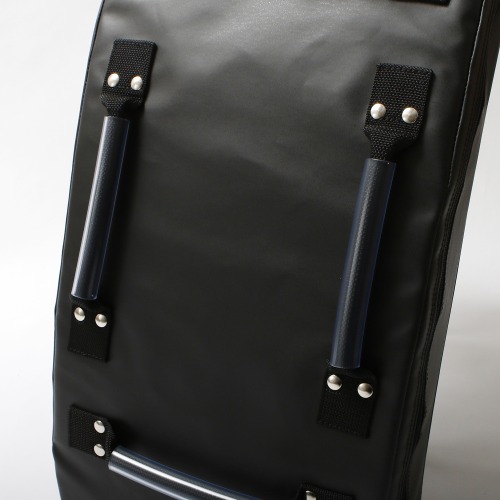 ISAM キックミット ブラック ブラックキックミット LL | すべての商品 | ISAMI(イサミ