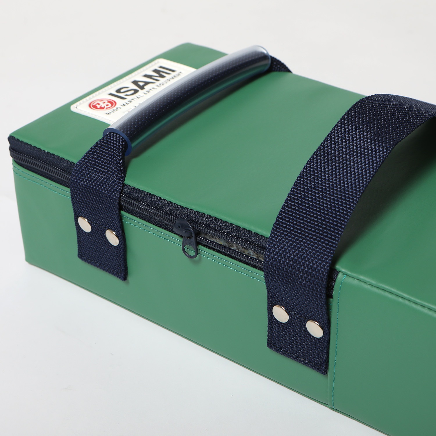 カラーキックミット | すべての商品 | ISAMI(イサミ) |格闘技 武道具