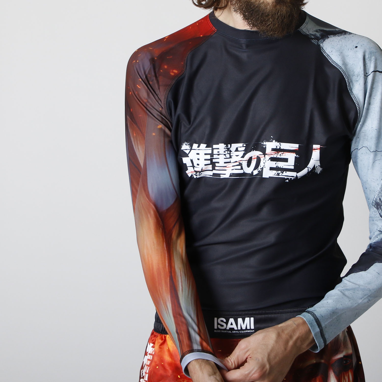 進撃の巨人 長袖ラッシュガード ー超大型巨人ー