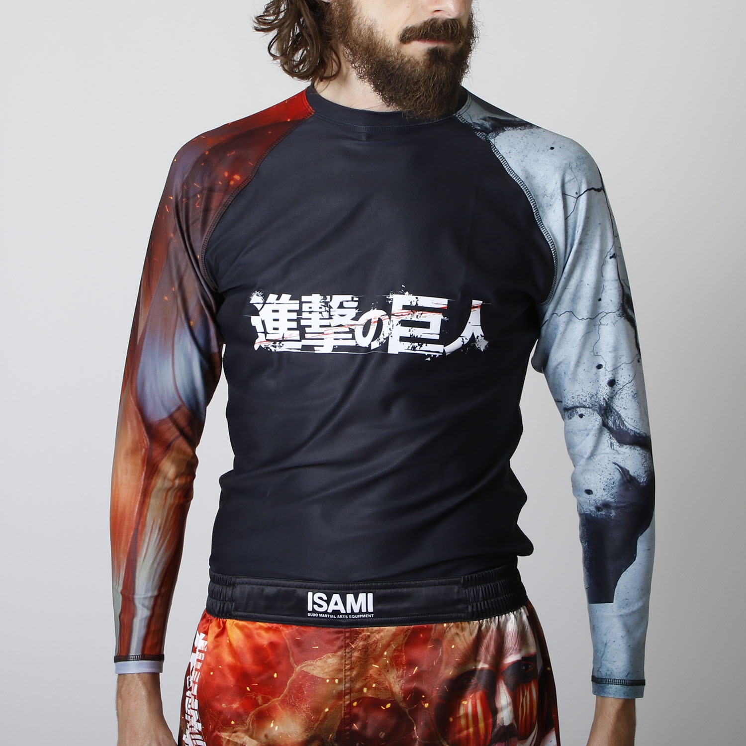 進撃の巨人 長袖ラッシュガード ー超大型巨人ー
