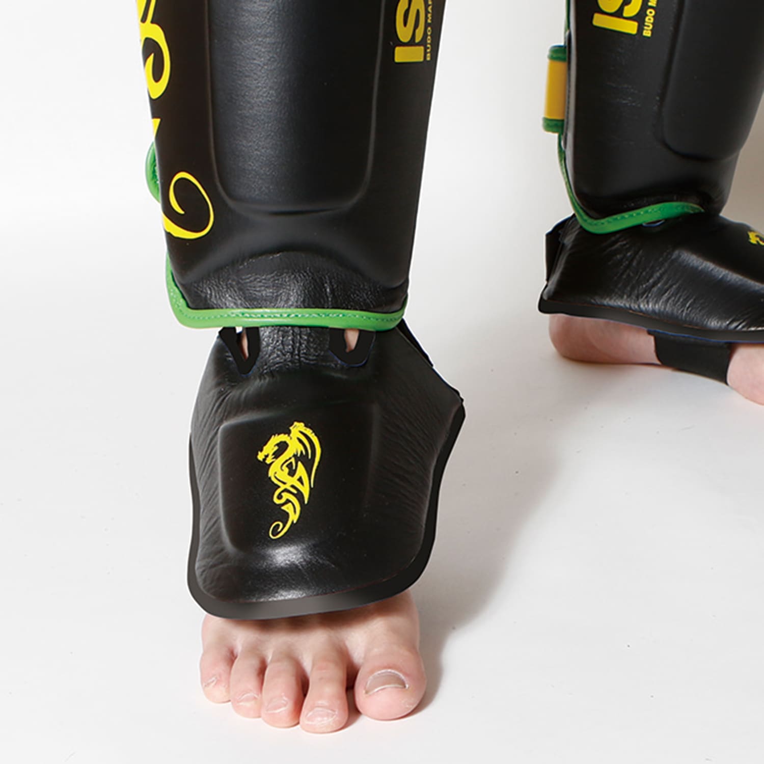 シンガードNS | すべての商品 | ISAMI(イサミ) |格闘技 武道具用品