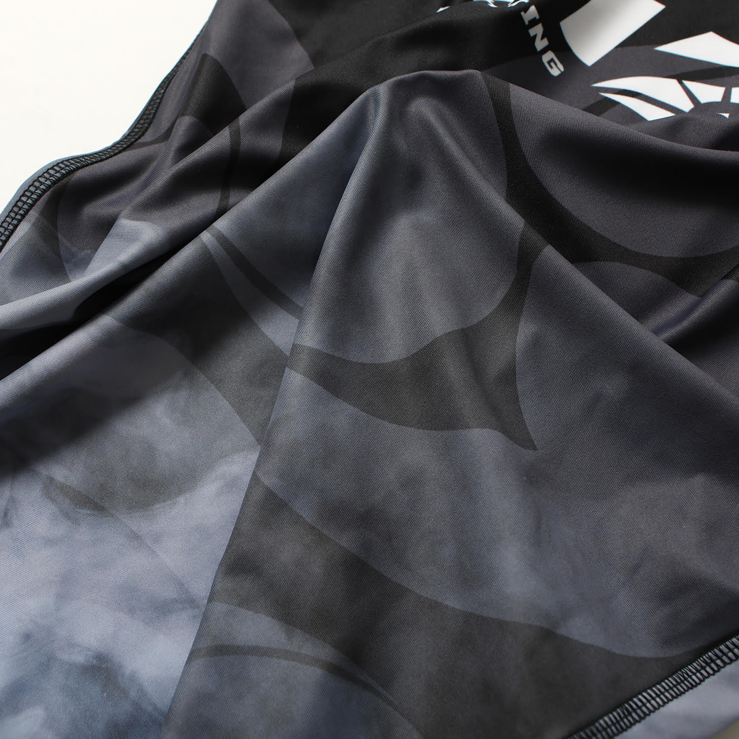 RIZIN長袖ラッシュガード WA-DAIKOモデル