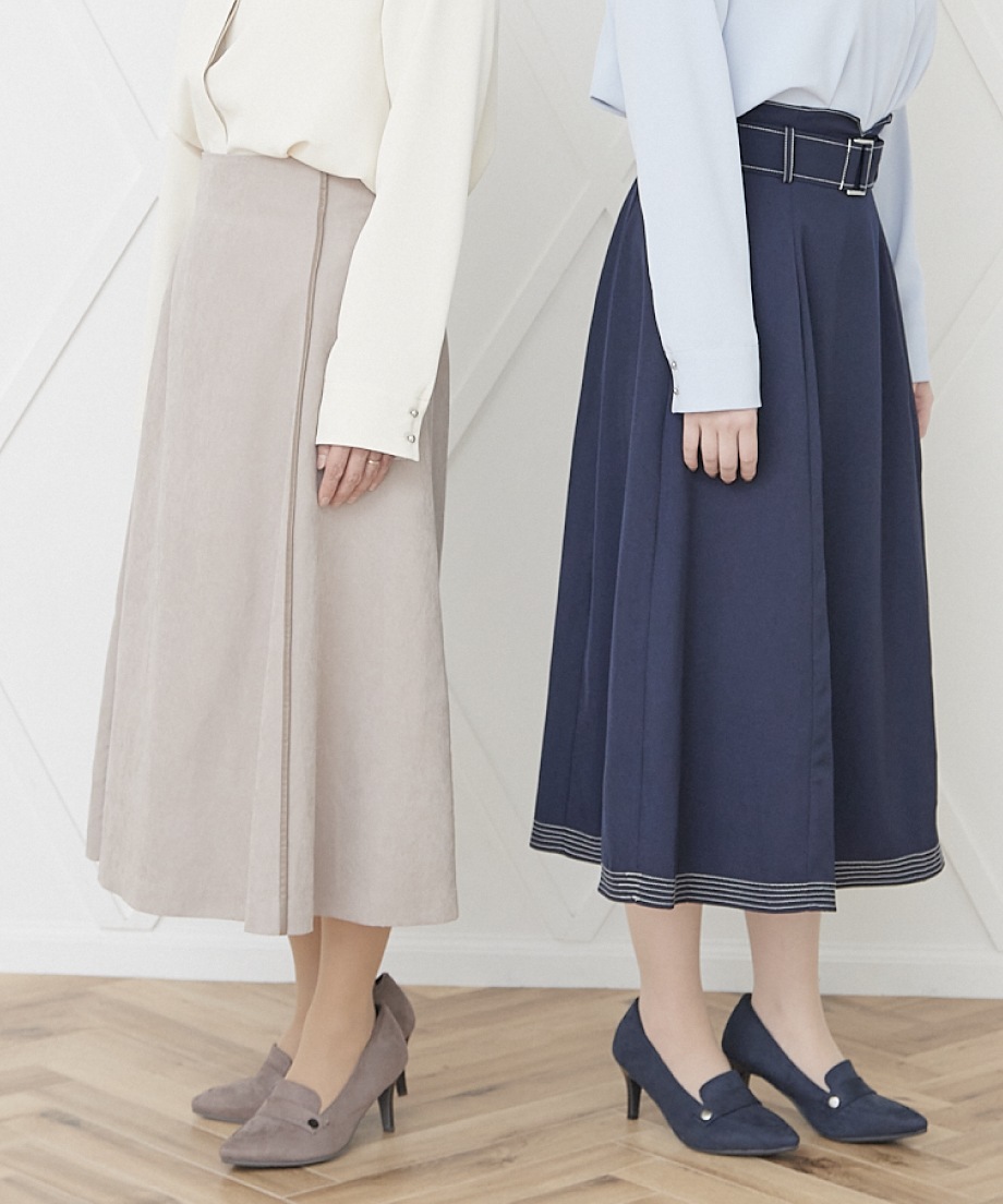 スエードローファーパンプス