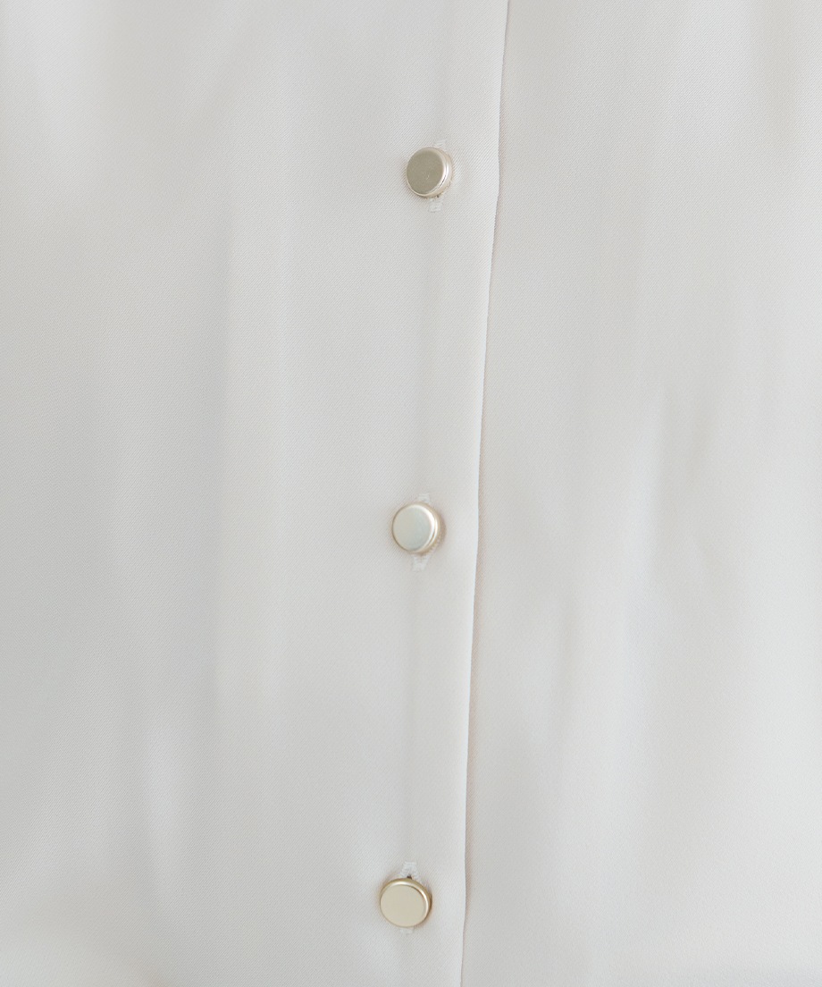 Vネックブラウス