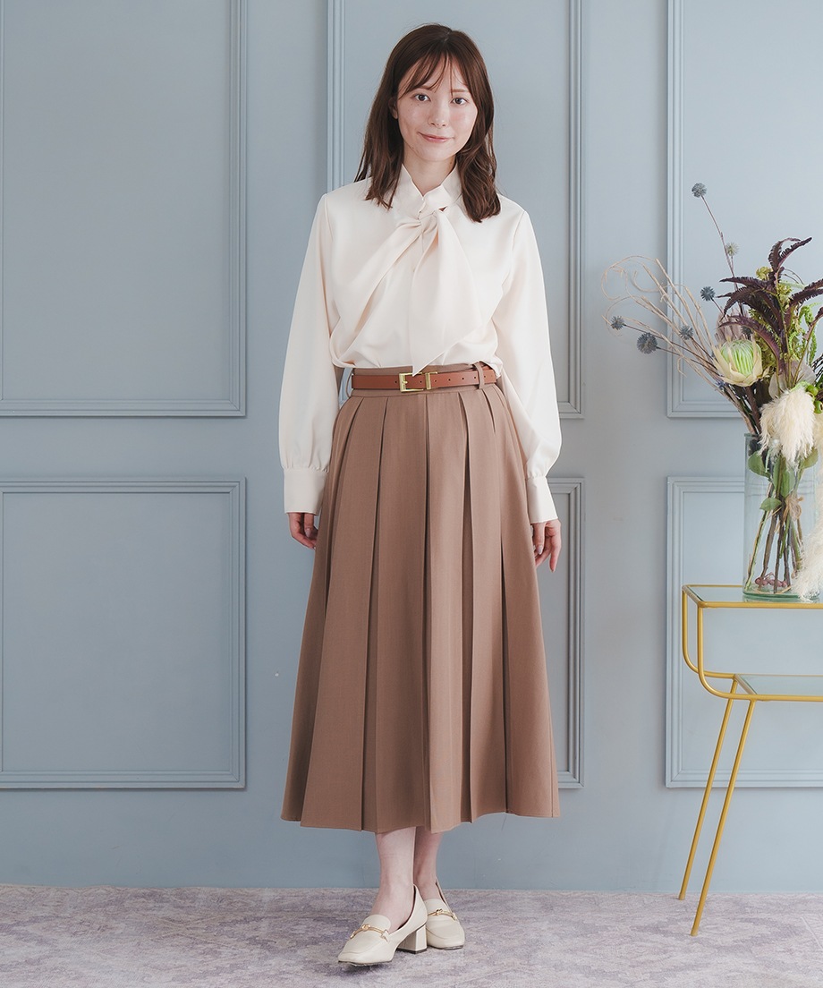 プリーツスカート