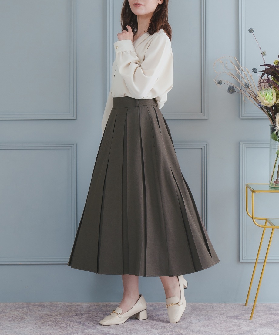 プリーツスカート