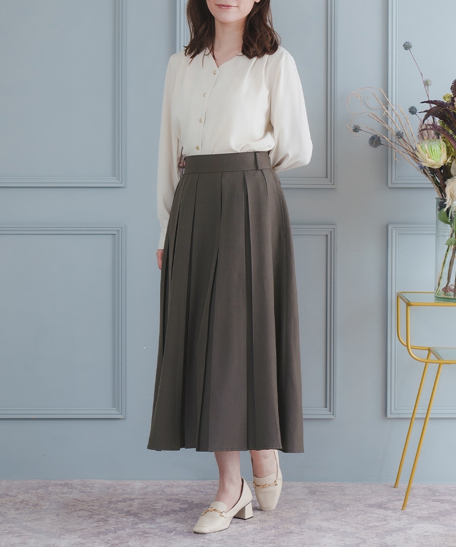 プリーツスカート