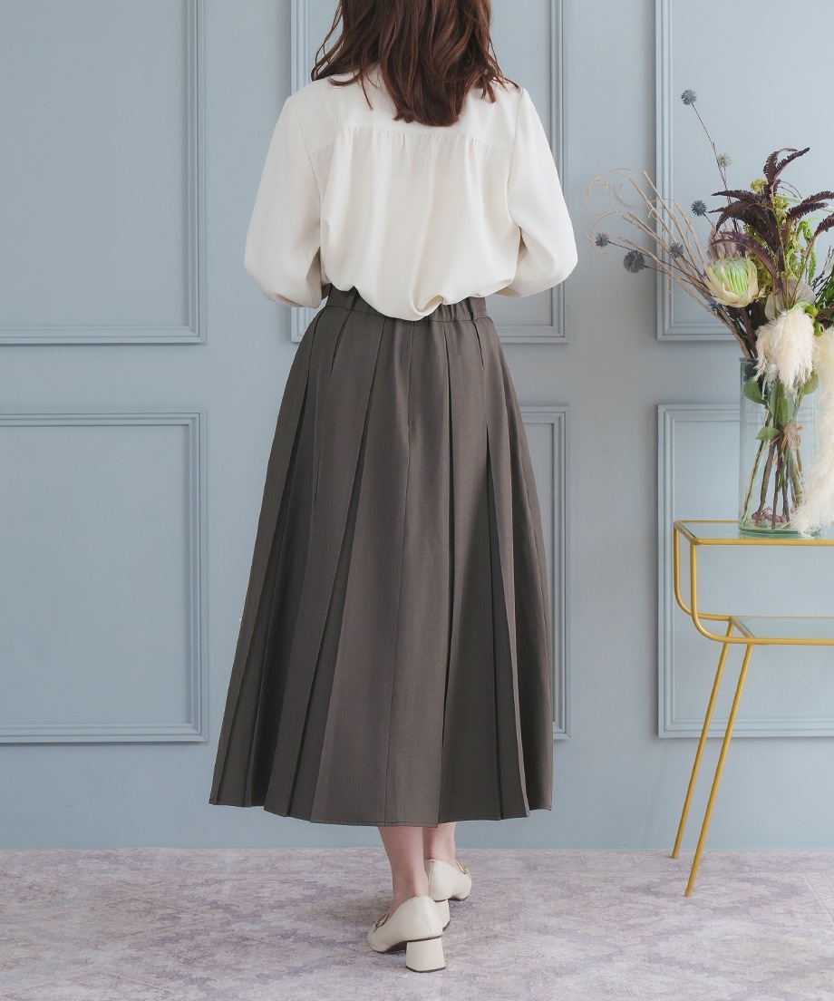 プリーツスカート