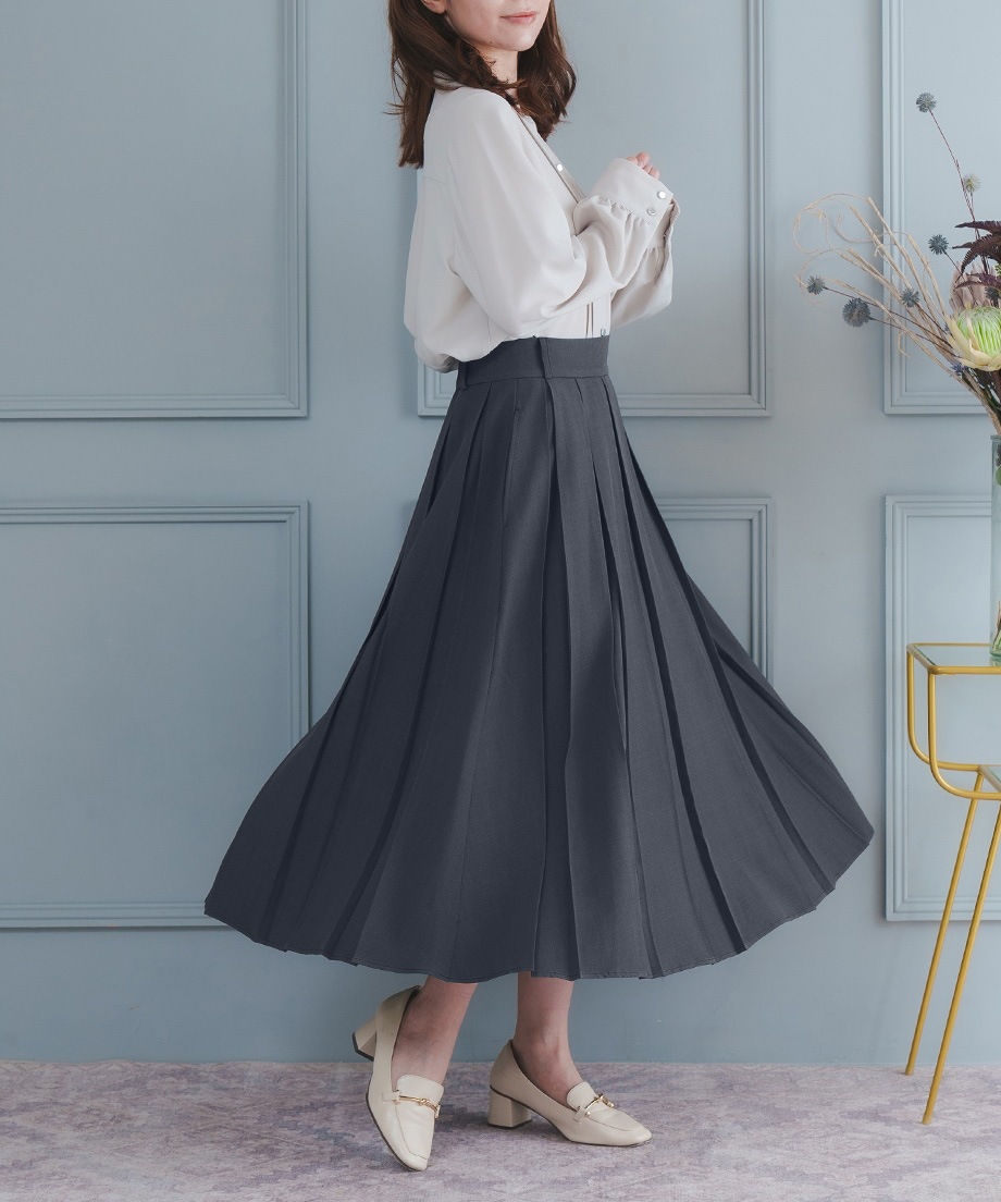 プリーツスカート
