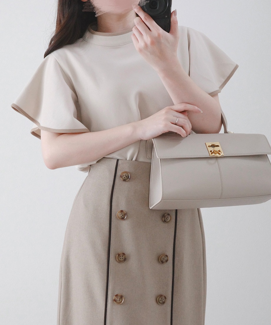 パイピングブラウス(半袖)