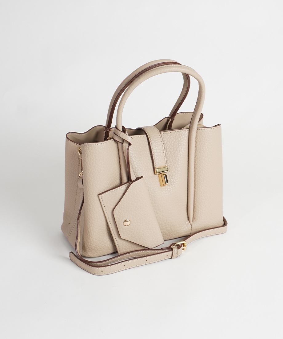 パスケース付きハンドバッグ