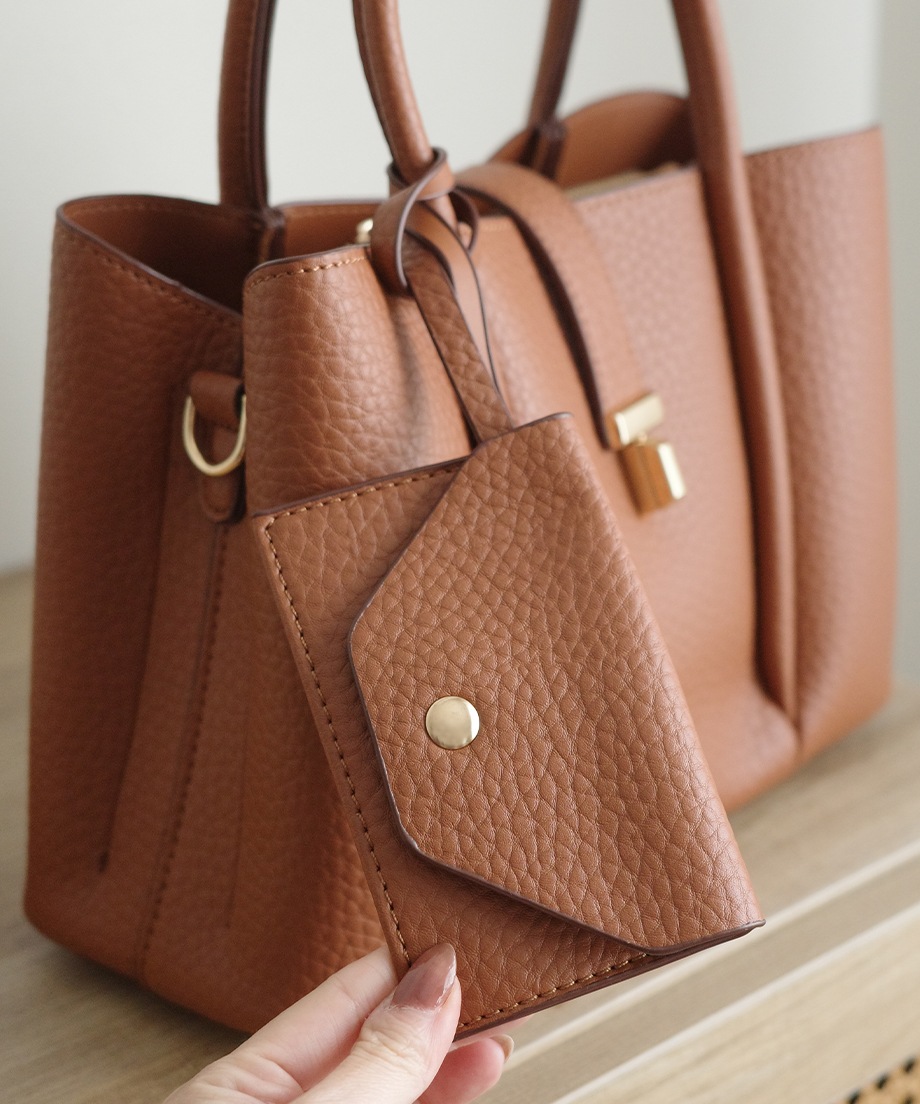 パスケース付きハンドバッグ